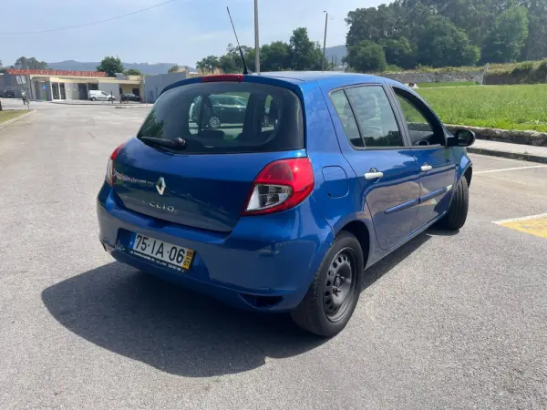 Renault Clio 15