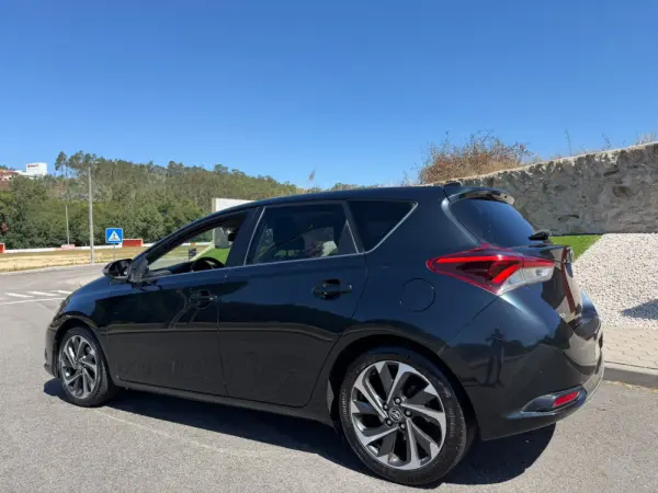 Toyota Auris 16