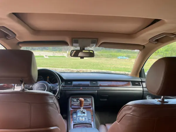 Audi A8 10