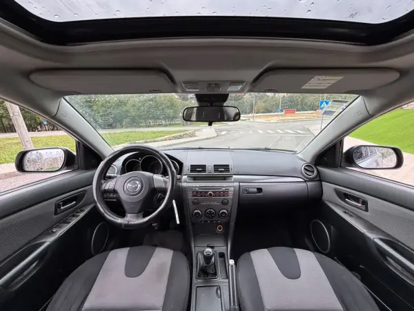Mazda 3 14