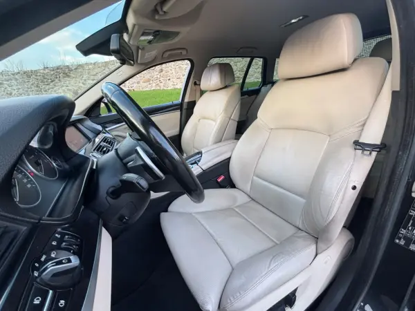 BMW 525 d Auto 10