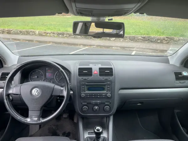Volkswagen Golf 16