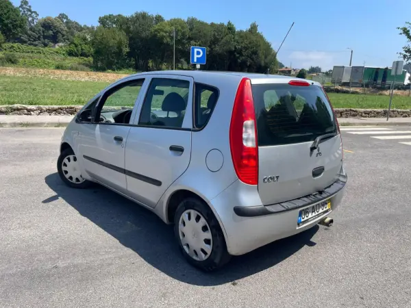 Mitsubishi Colt 3