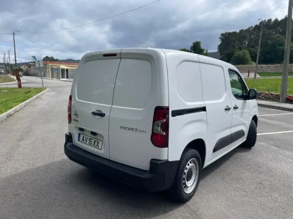 Toyota Proace City Verso 9