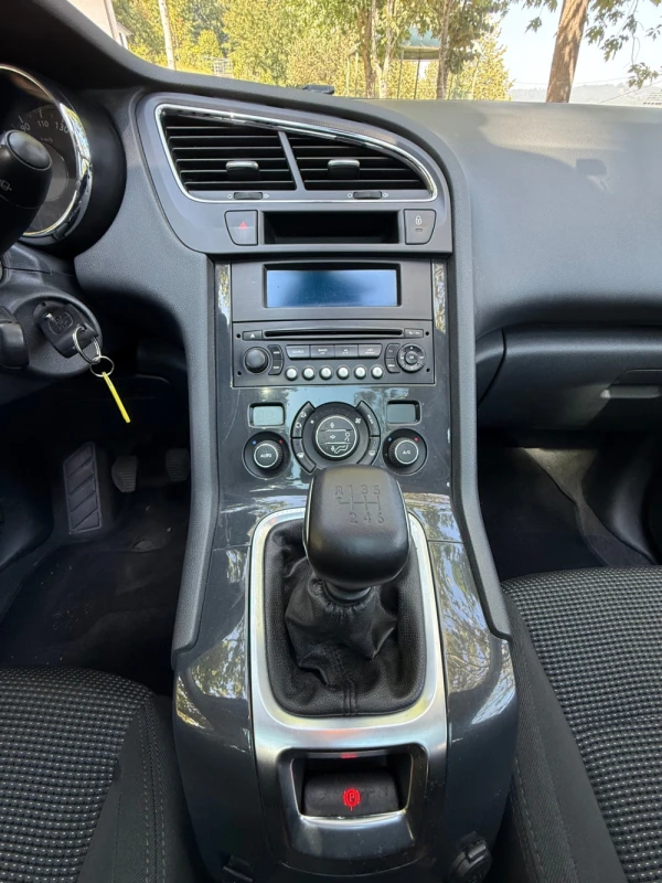 Peugeot 5008 5