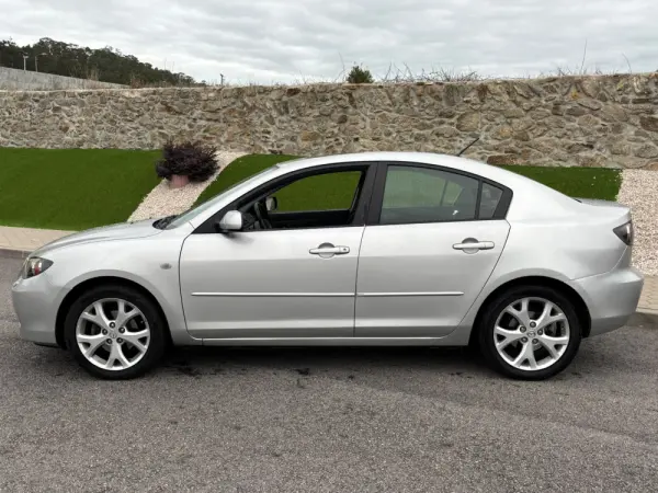 Mazda 3 9