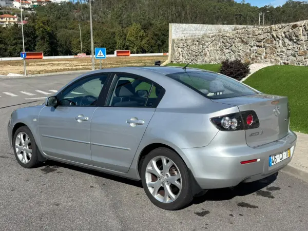 Mazda 3 5