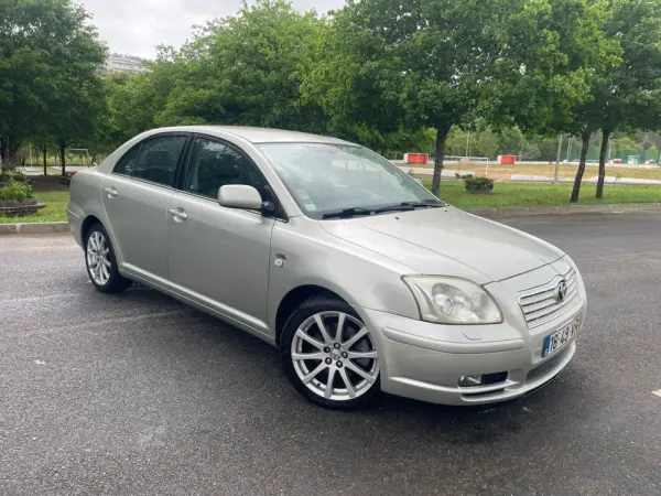 Toyota Avensis 15