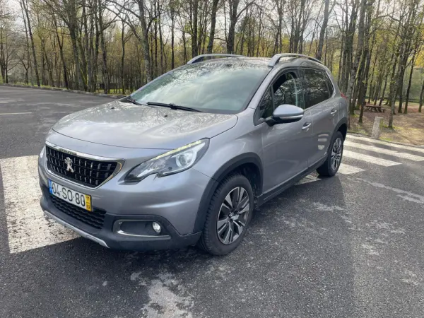 Peugeot 2008 1.2 PureTech Style 1