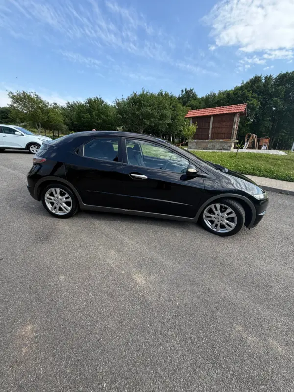 Honda Civic 9