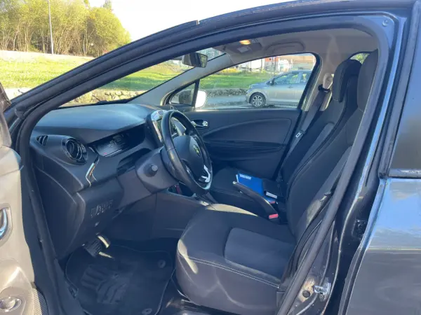 Renault Zoe 6