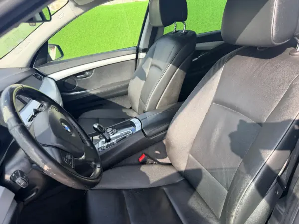 BMW 520 d Auto 8