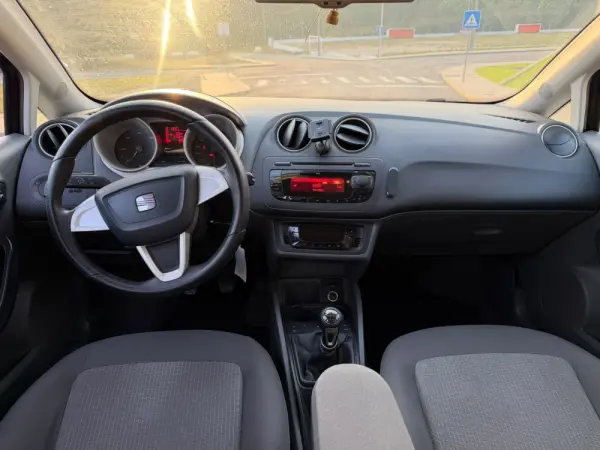 SEAT Ibiza ST 6
