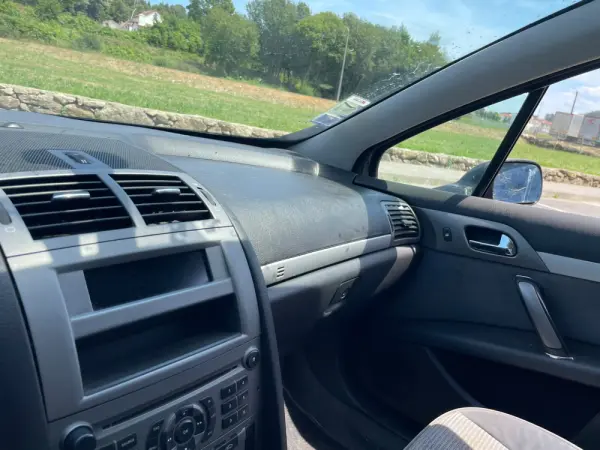 Peugeot 407 8