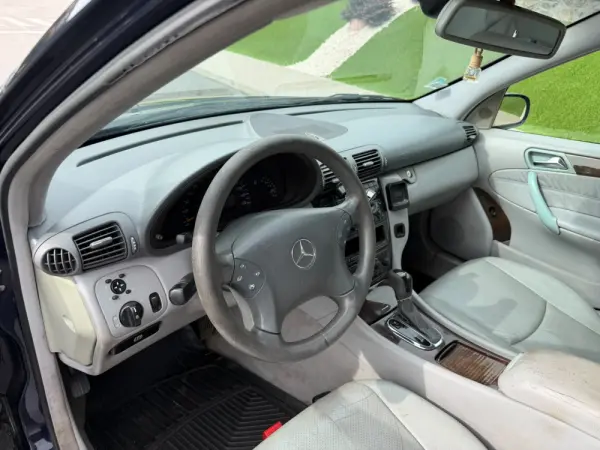Mercedes-Benz C 220 2