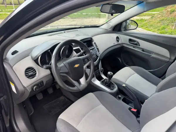 Chevrolet Cruze 6