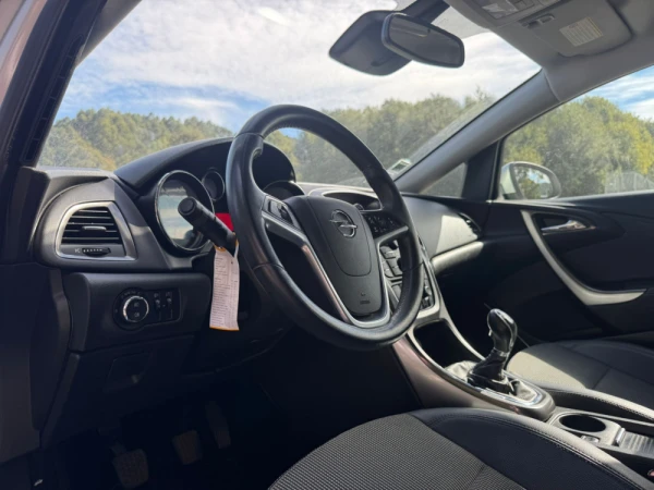Opel Astra 16