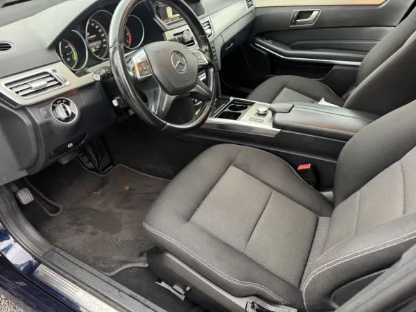 Mercedes-Benz E 300 Bluetec Hybrid Elegance 8