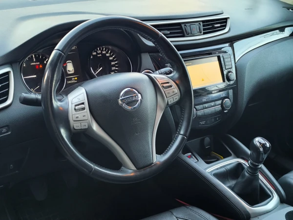 Nissan Qashqai 10