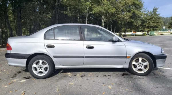 Toyota Avensis 3