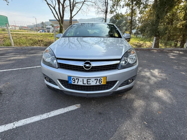 Opel Astra GTC 3