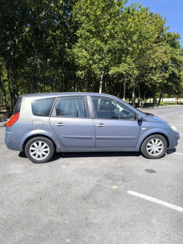Renault Mégane Scénic 12