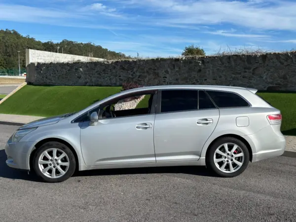 Toyota Avensis SD 2.0 D-4D 13
