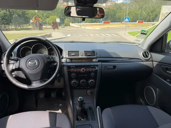 Mazda 3 14