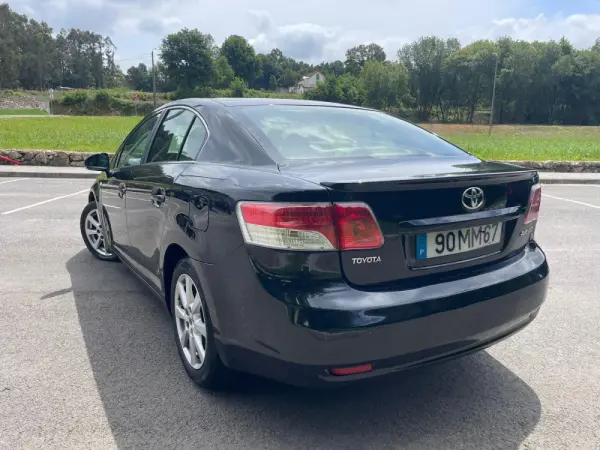 Toyota Avensis 15