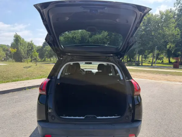 Peugeot 2008 14