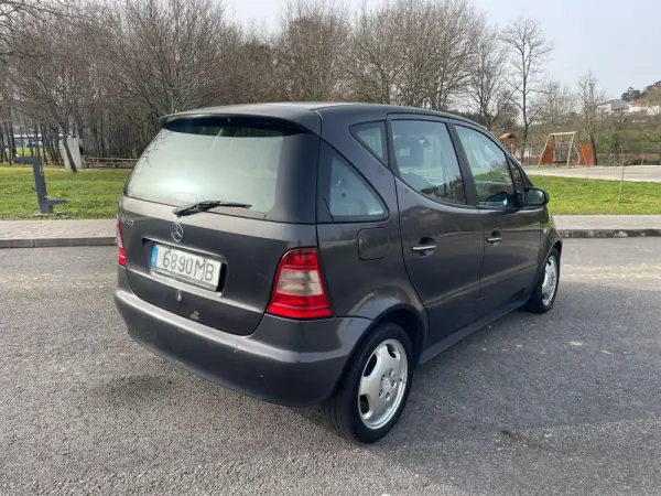 Mercedes-Benz A 140 Elegance 7