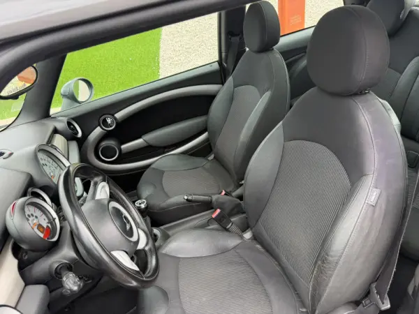 MINI Clubman Cooper D 6