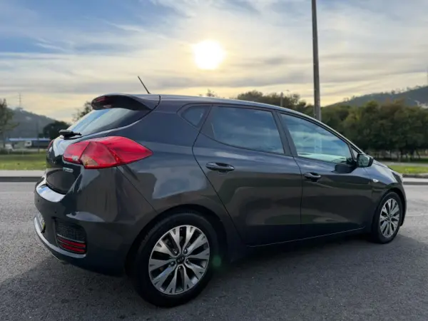 Kia Ceed 9