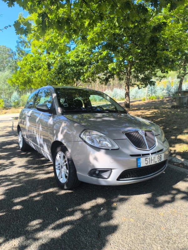 Lancia Ypsilon 2
