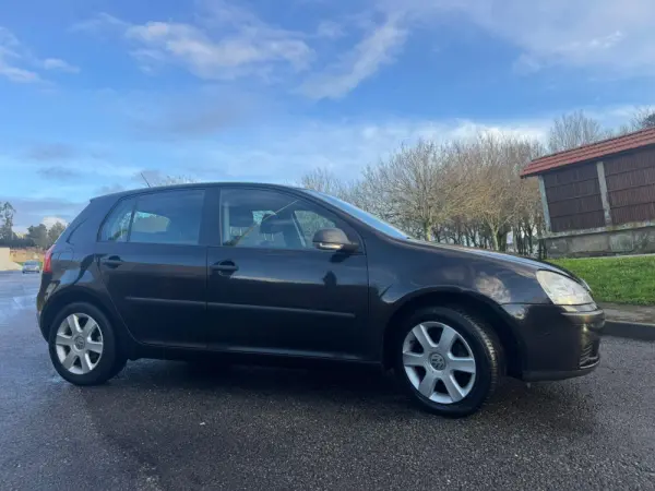 Volkswagen Golf 19