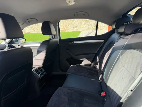Skoda Superb 2.0 TDI Active 10