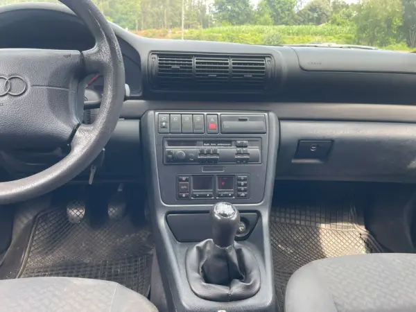 Audi A4 10