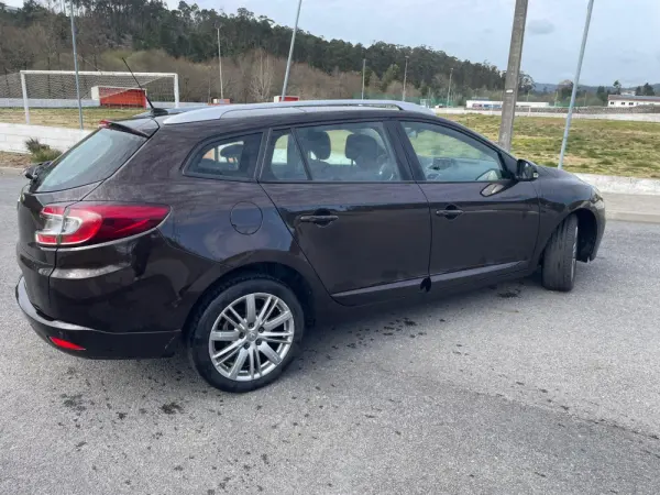 Renault Mégane 25
