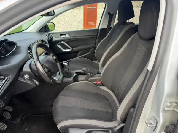 Peugeot 308 1.2 PureTech Style 11