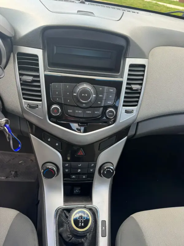Chevrolet Cruze 10