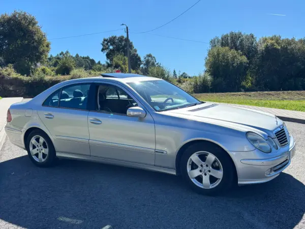 Mercedes-Benz E 220 CDi Avantgarde 9