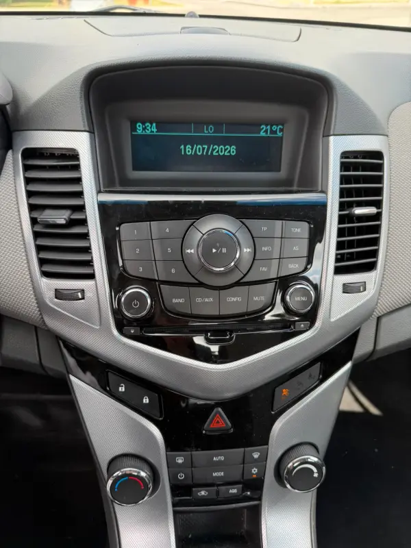 Chevrolet Cruze 14