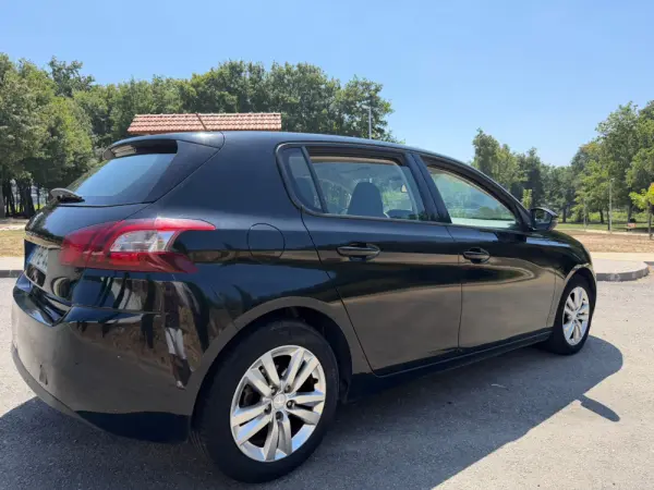 Peugeot 308 5