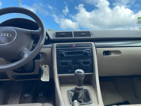 Audi A4 16
