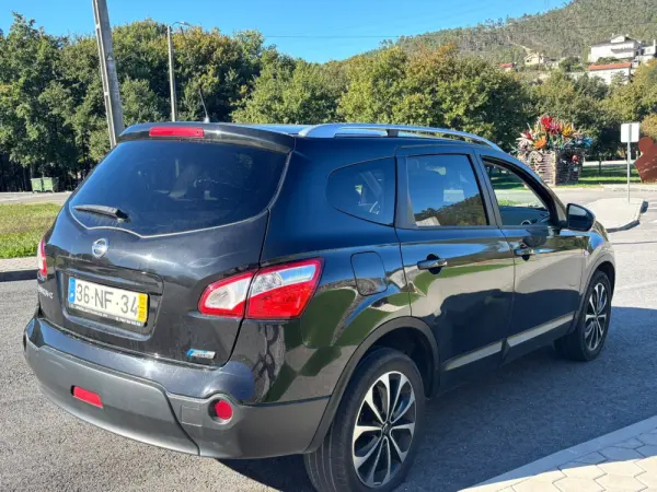 Nissan Qashqai +2 7