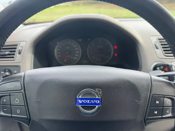 Volvo V50 2