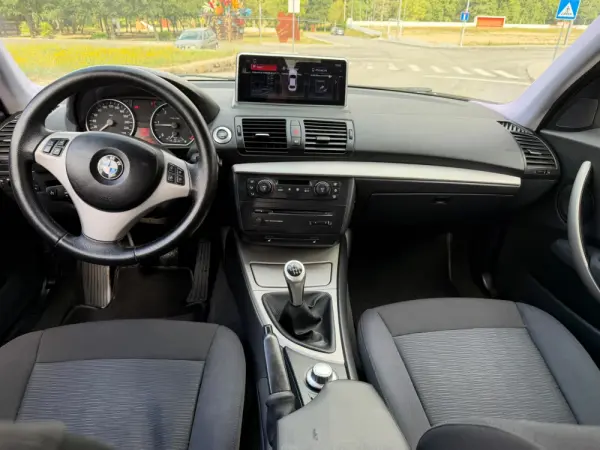 BMW 120 d 6