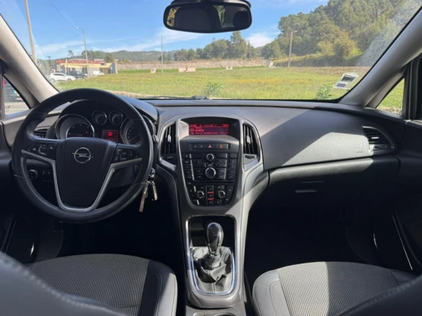 Opel Astra 12