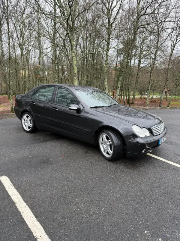 Mercedes-Benz C 270 11