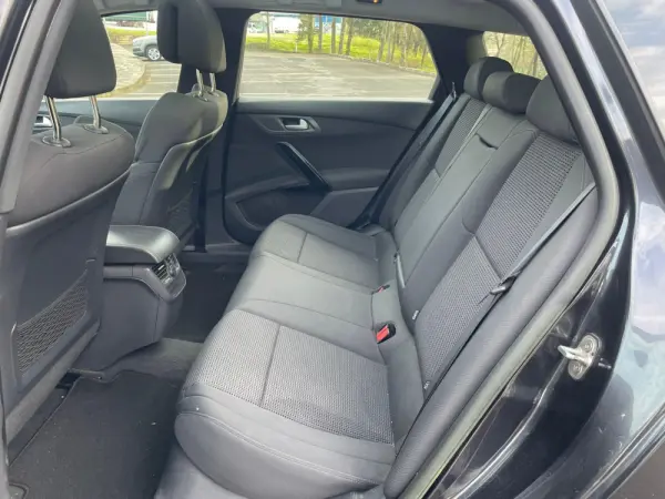 Peugeot 508 SW 10